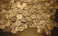 Monedas de oro antiguas romanas